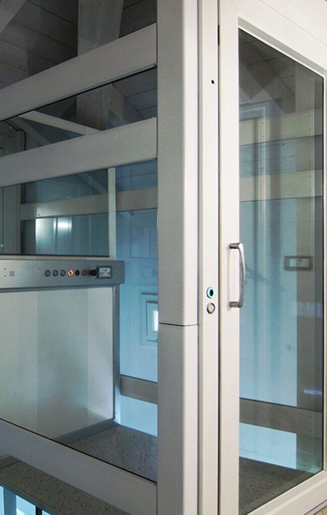 Villa & Home Lifts